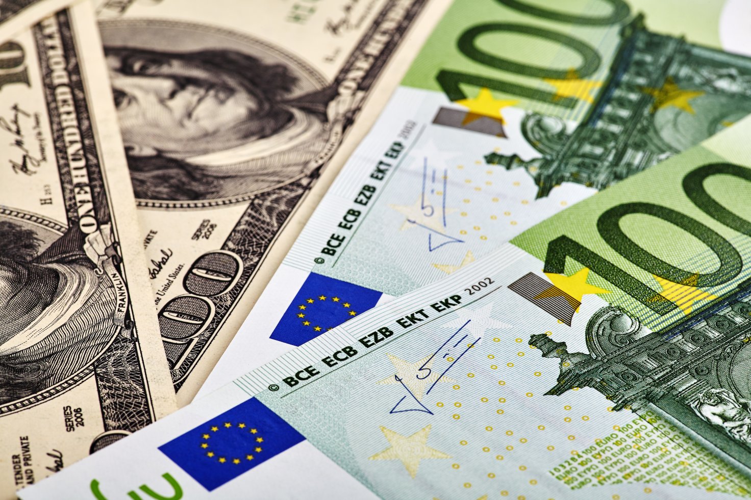 eur-to-usd-exchange-rate-this-1-factor-could-send-euro-plummeting