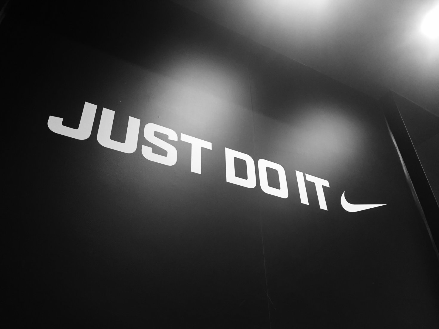 nike stock prices are on the rise