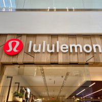 Dự báo cổ phiếu Lululemon 