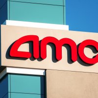 Инвесторы с Reddit снова отправили акции GameStop и AMC в рост