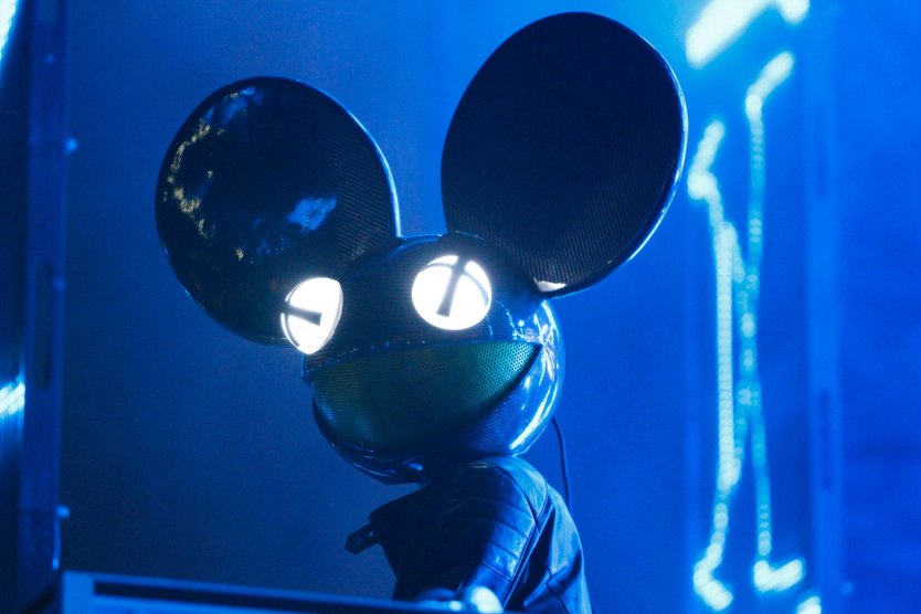 Deadmau5 playing live with trademark Mickey Mouse-style headgear – Photo: Alamy