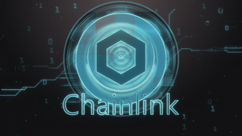 Chainlink’s hexagonal logo on black background