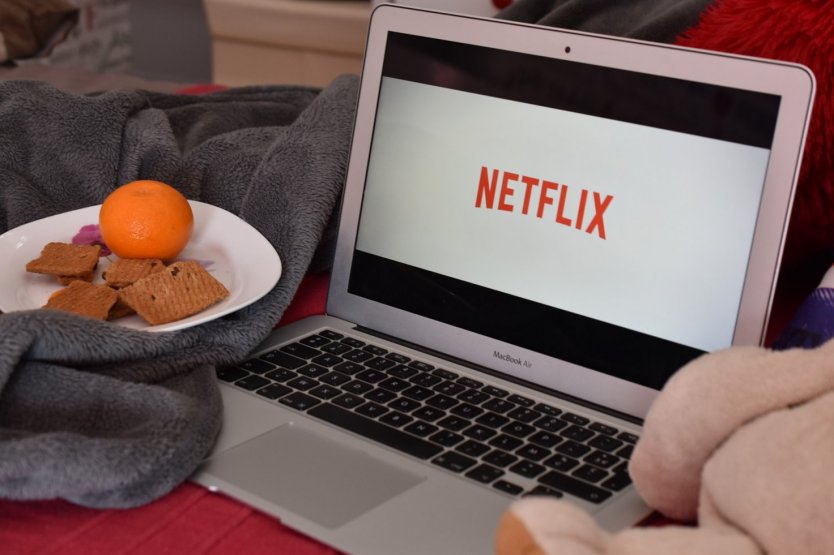 Акции Netflix выросли на 14% после квартального отчета