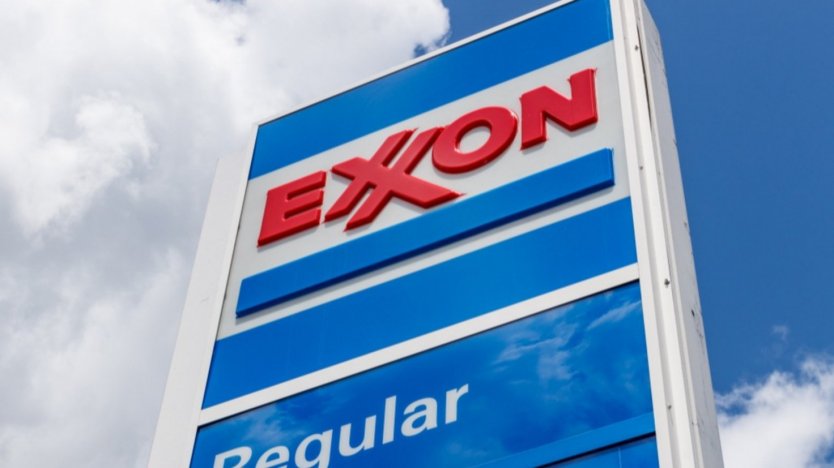 Акции нефтяного гиганта Exxon Mobil выросли вопреки квартальному убытку