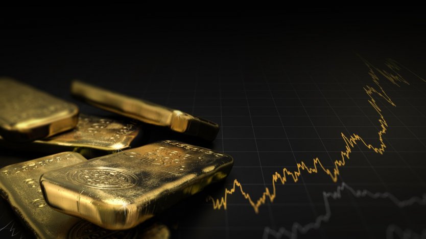 Цена золота опустилась до 8-месячного минимума