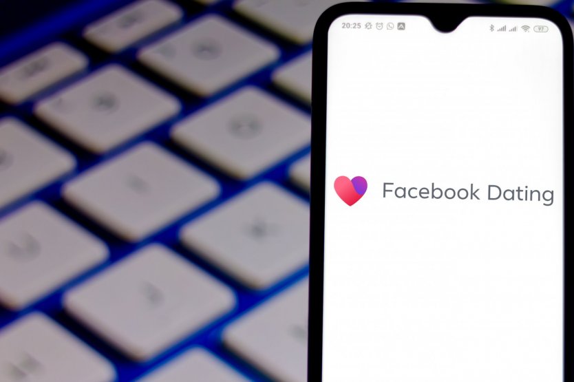 Служба знакомств Facebook запустилась в Европе