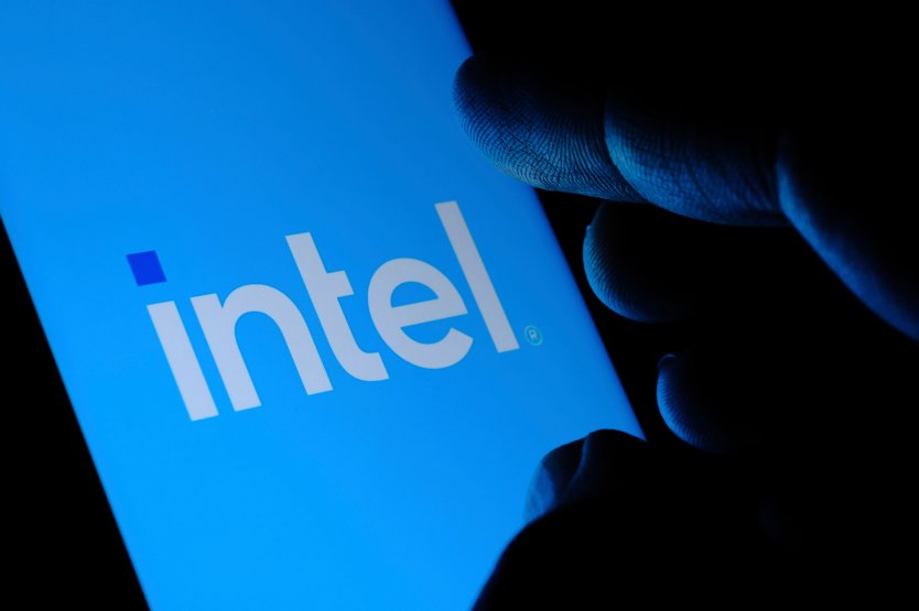 Intel Stock Forecast For 2021 [New Research]