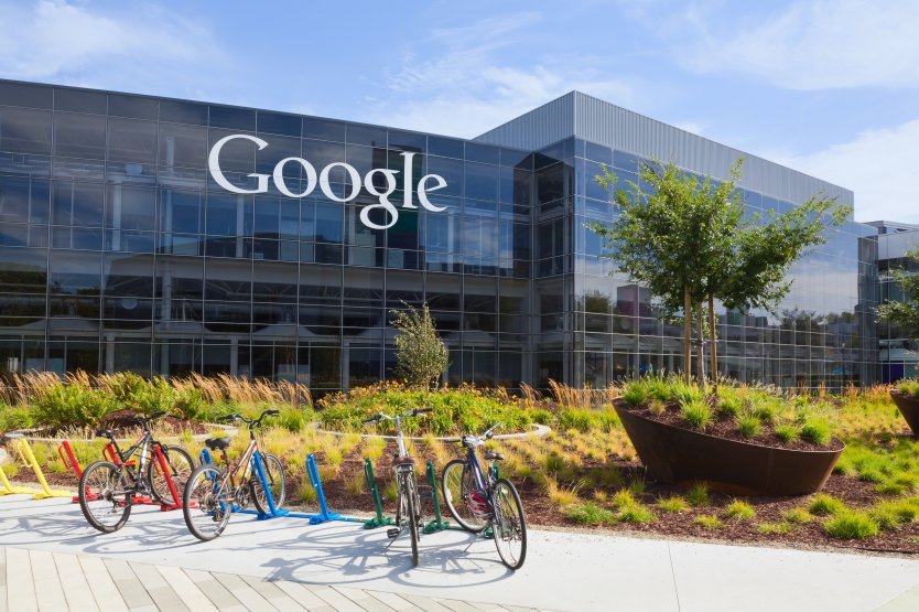 Прогноз акций Google: справится ли IT-гигант с падением рекламного рынка