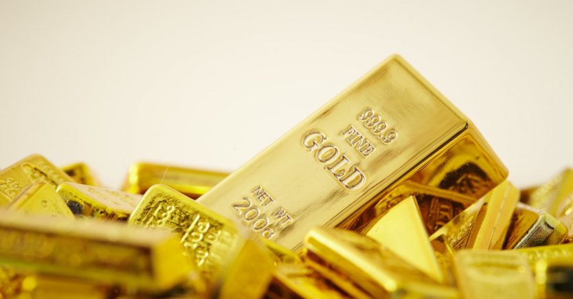 Цена на золото обновила девятилетний максимум