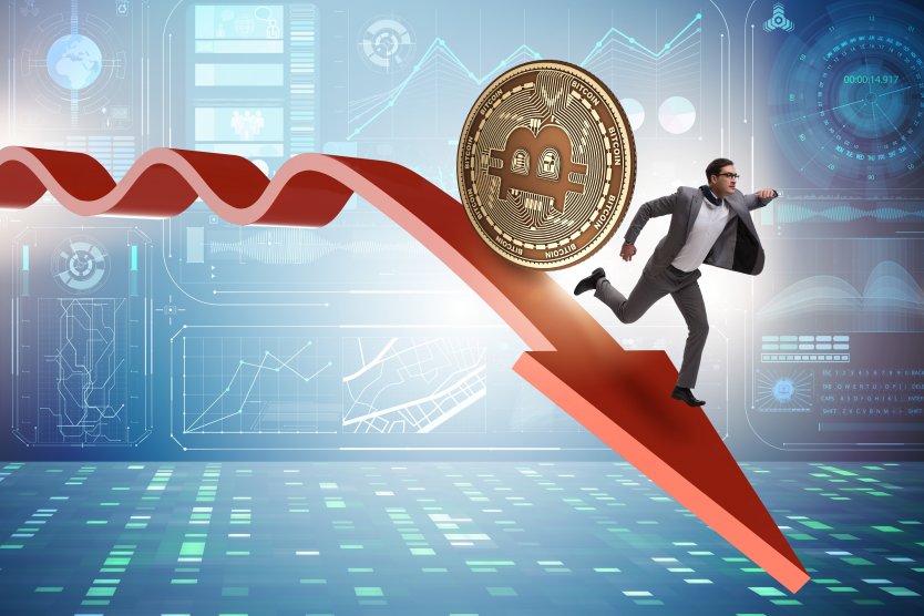 Bitcoin price analysis – executive running on a downward-pointing arrow behind a rolling bitcoin token