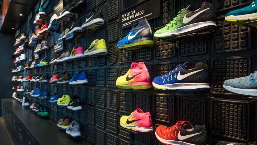 Agotamiento vehículo alumno Nike Stock Forecast | Is Nike a Good Stock To Buy?